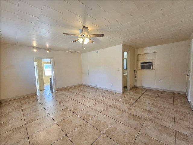 103 W CARVER STREET, Lakeland, FL 33805