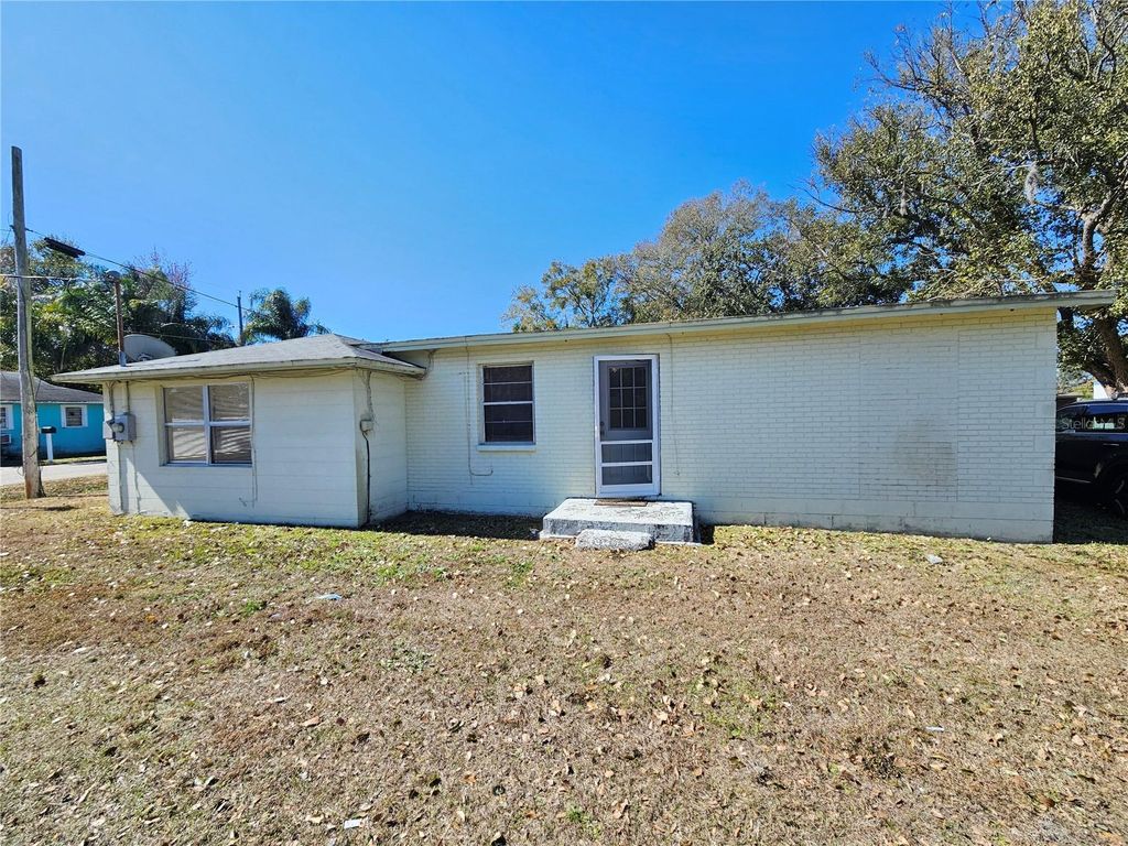 103 W CARVER STREET, Lakeland, FL 33805