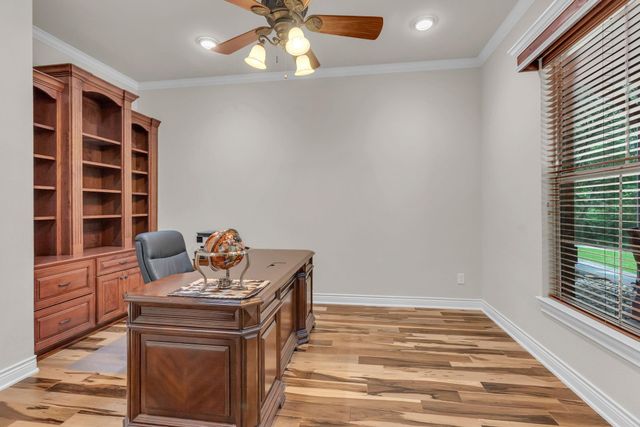 26123 E Crown Crossing Drive, Montgomery, TX 77316