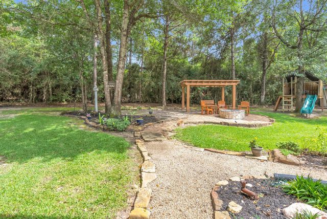 26123 E Crown Crossing Drive, Montgomery, TX 77316