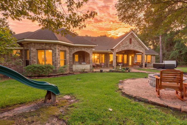 26123 E Crown Crossing Drive, Montgomery, TX 77316