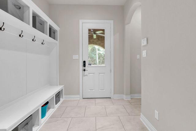26123 E Crown Crossing Drive, Montgomery, TX 77316