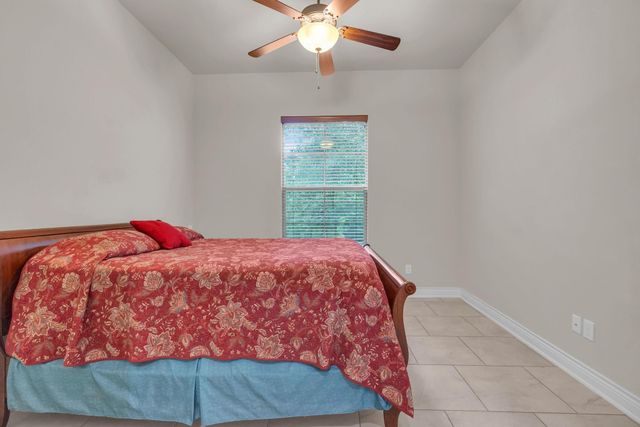 26123 E Crown Crossing Drive, Montgomery, TX 77316