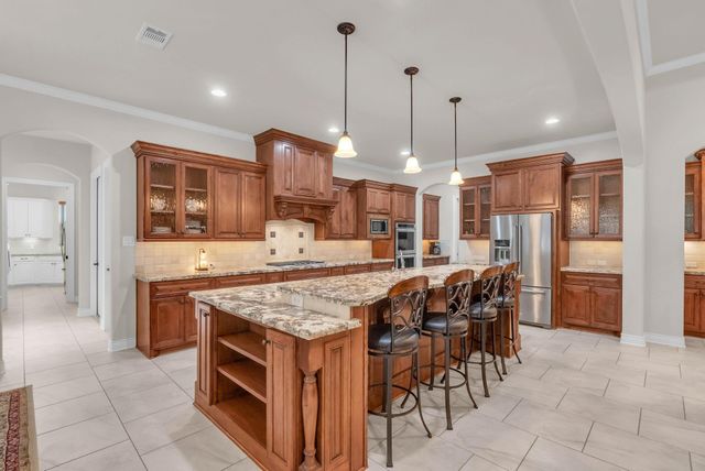 26123 E Crown Crossing Drive, Montgomery, TX 77316