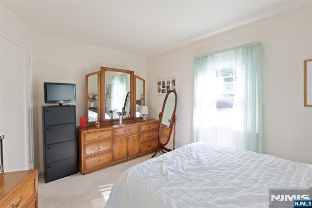 301 Birchwood Road, New Milford, NJ 07646