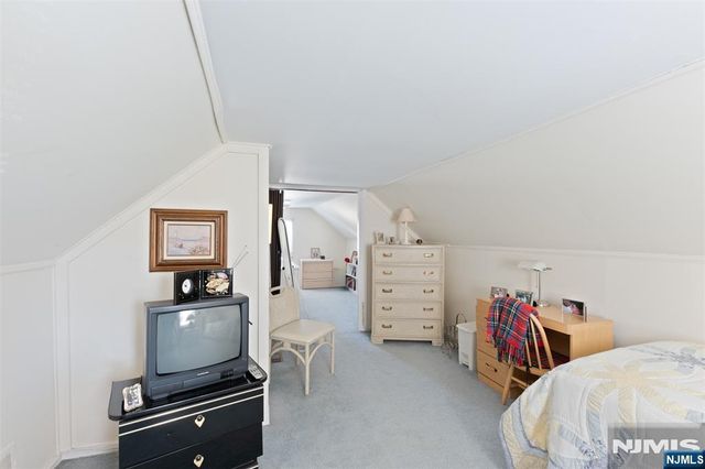 301 Birchwood Road, New Milford, NJ 07646