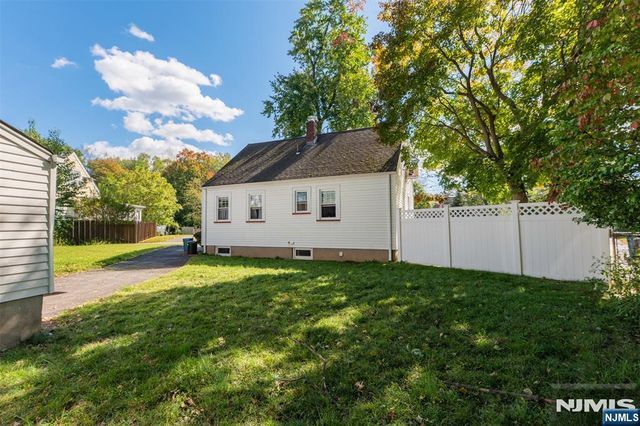 301 Birchwood Road, New Milford, NJ 07646