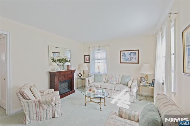 301 Birchwood Road, New Milford, NJ 07646