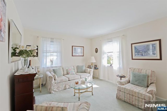 301 Birchwood Road, New Milford, NJ 07646