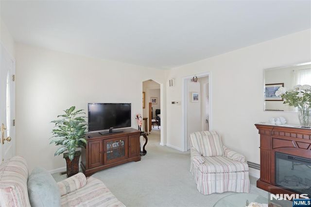 301 Birchwood Road, New Milford, NJ 07646