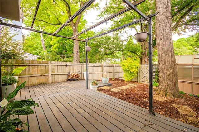 1401 Defoors Landing NW 1401, Atlanta, GA 30318