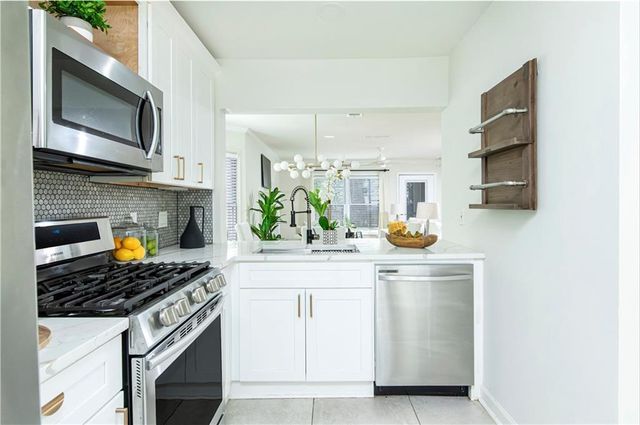 1401 Defoors Landing NW 1401, Atlanta, GA 30318