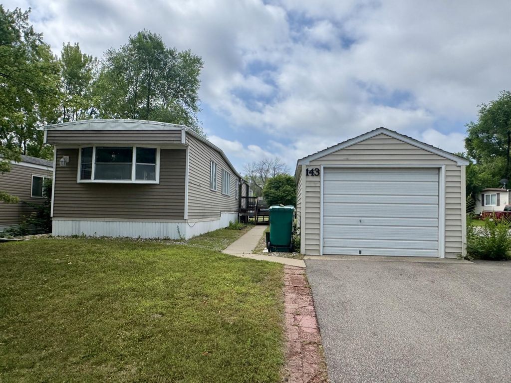 143 Judith Drive, Chaska, MN 55318 — exterior