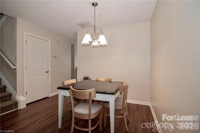 137 Lynch Circle, Mooresville, NC 28117