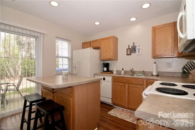 137 Lynch Circle, Mooresville, NC 28117