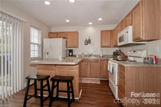 137 Lynch Circle, Mooresville, NC 28117