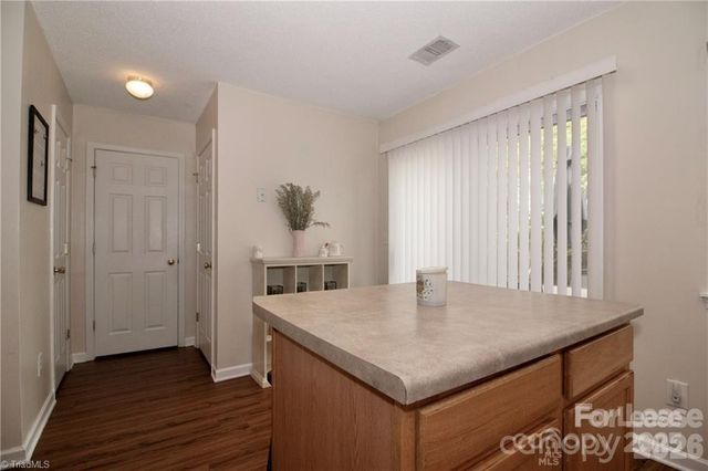 137 Lynch Circle, Mooresville, NC 28117