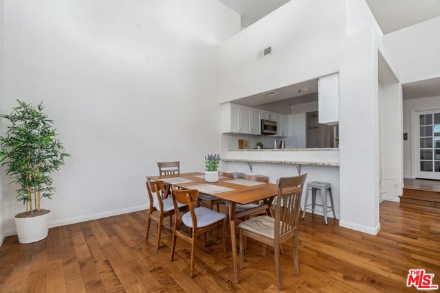 12011 Goshen Avenue 305, Los Angeles, CA 90049