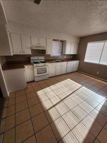 3615 Anetta Dr, Midland, TX 79703