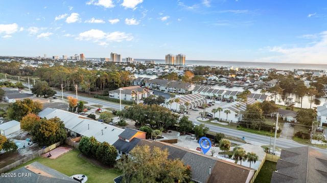 8520 N Lagoon Drive, Panama City, FL 32408