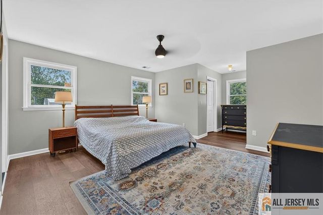 65 Hollywood Avenue, Metuchen, NJ 08840