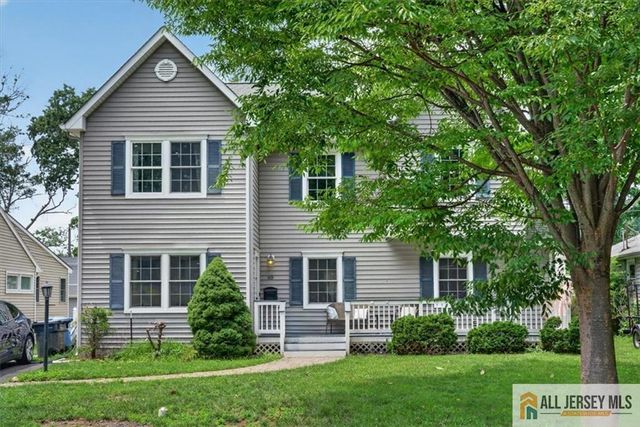 65 Hollywood Avenue, Metuchen, NJ 08840