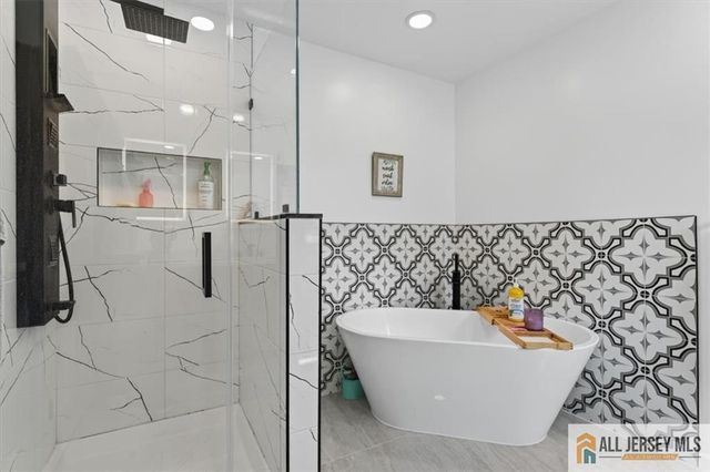 65 Hollywood Avenue, Metuchen, NJ 08840