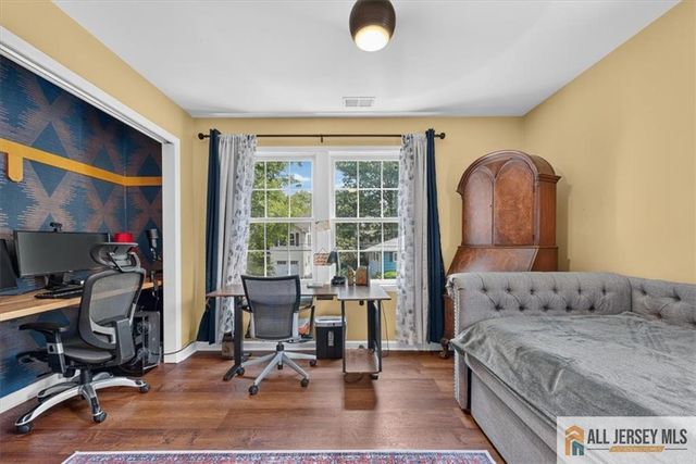 65 Hollywood Avenue, Metuchen, NJ 08840