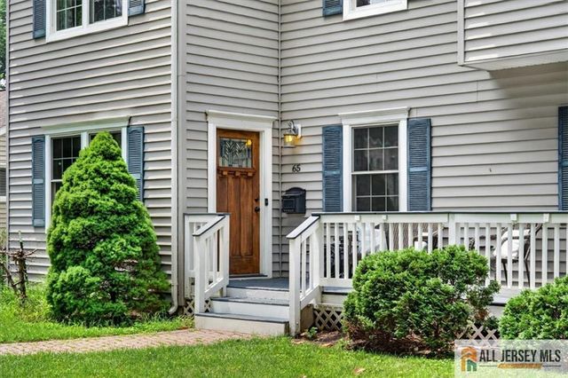 65 Hollywood Avenue, Metuchen, NJ 08840