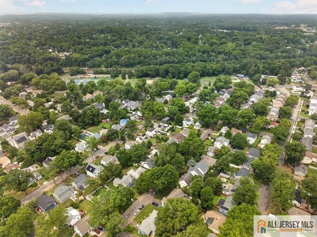65 Hollywood Avenue, Metuchen, NJ 08840