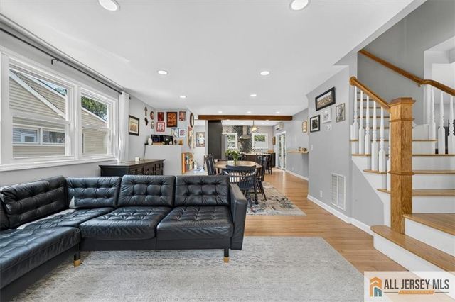 65 Hollywood Avenue, Metuchen, NJ 08840