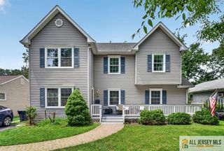 65 Hollywood Avenue, Metuchen, NJ 08840