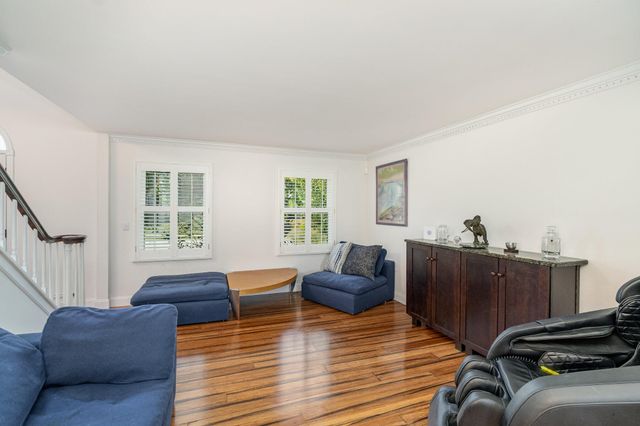 943 Lakepointe Court, Union, KY 41091