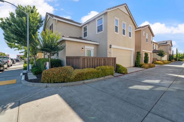 10775 Portico Cir, Rancho Cordova, CA 95670