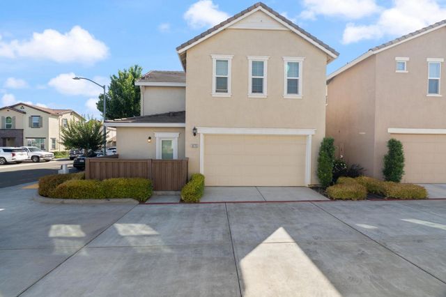 10775 Portico Cir, Rancho Cordova, CA 95670