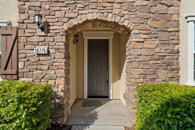 10775 Portico Cir, Rancho Cordova, CA 95670