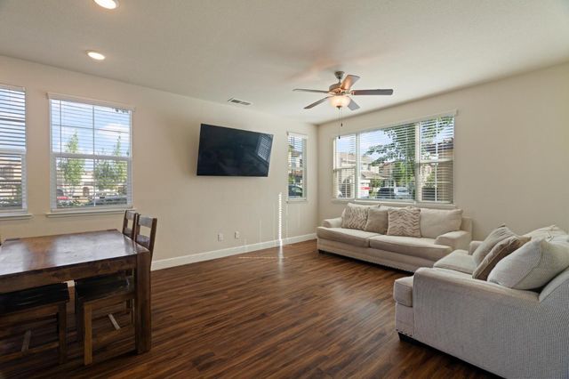 10775 Portico Cir, Rancho Cordova, CA 95670