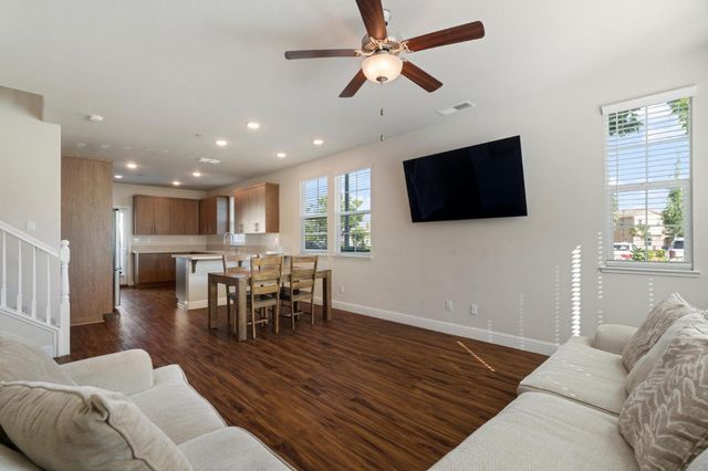 10775 Portico Cir, Rancho Cordova, CA 95670