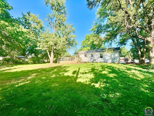 3021 SW Westwood DR, Topeka, KS 66614