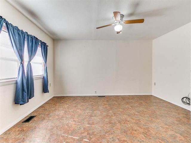 314 N Front Street, Noble, OK 73068