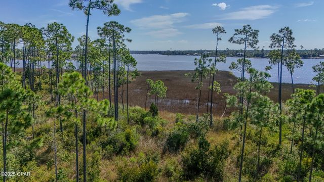 709 Island Court, Panama City, FL 32404