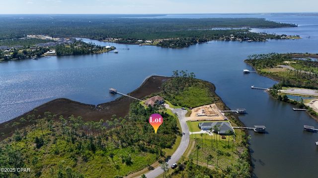 709 Island Court, Panama City, FL 32404