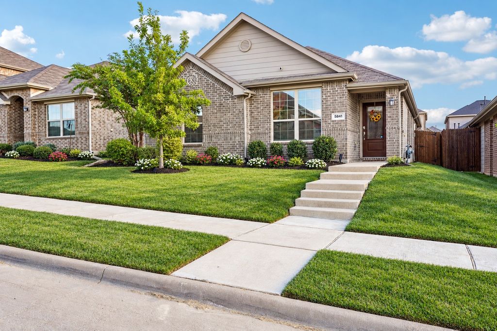 5841 Japonica Street, Fort Worth, TX 76123 — photo 2