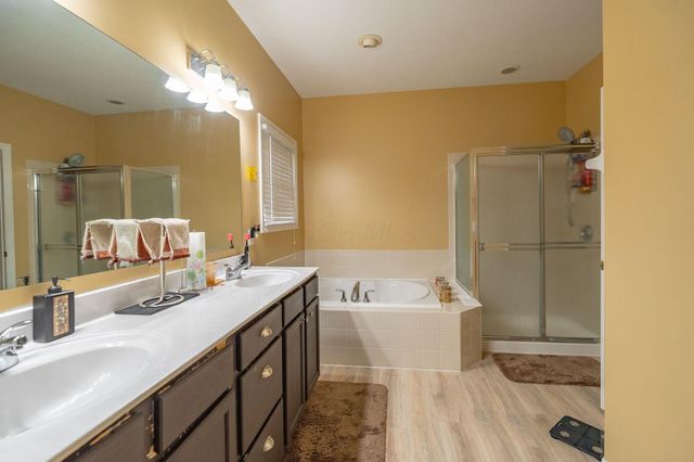 304 Pecan Court, Pickerington, OH 43147