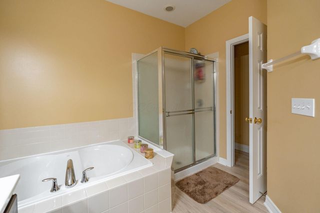 304 Pecan Court, Pickerington, OH 43147