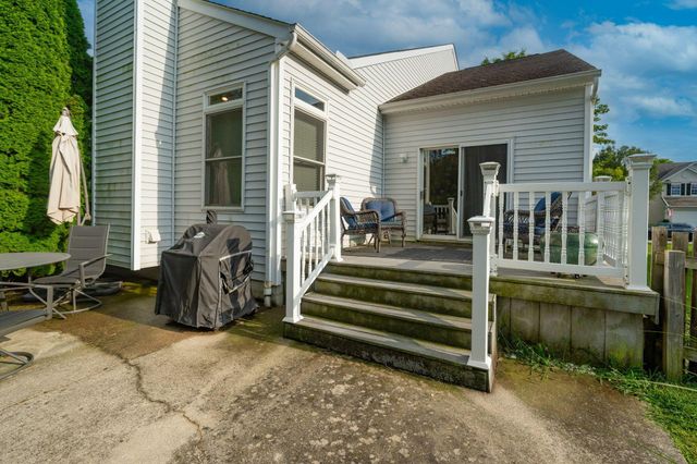 304 Pecan Court, Pickerington, OH 43147