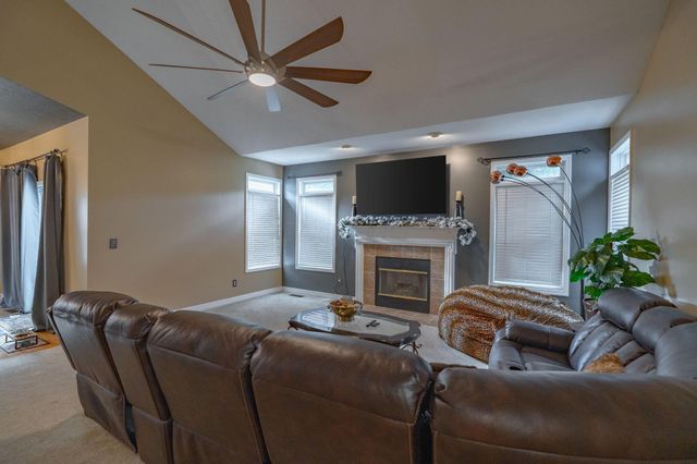304 Pecan Court, Pickerington, OH 43147