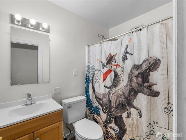 1922 S Wall Street, Mount Vernon, WA 98273