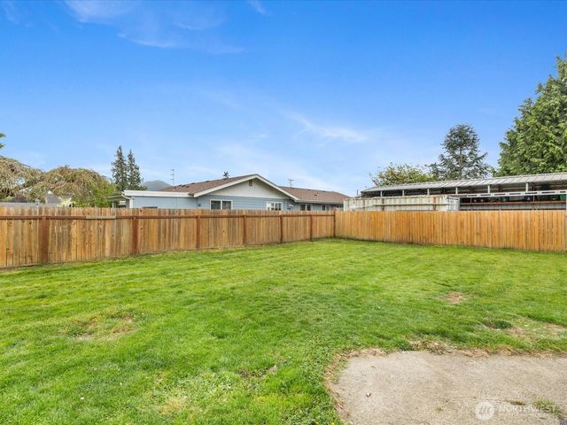1922 S Wall Street, Mount Vernon, WA 98273