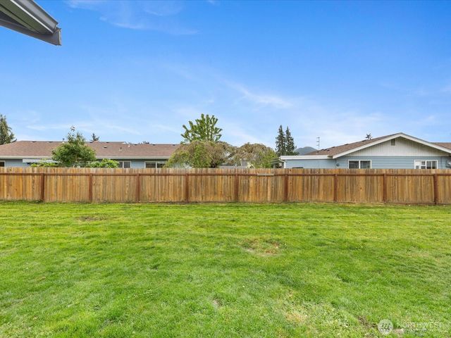 1922 S Wall Street, Mount Vernon, WA 98273